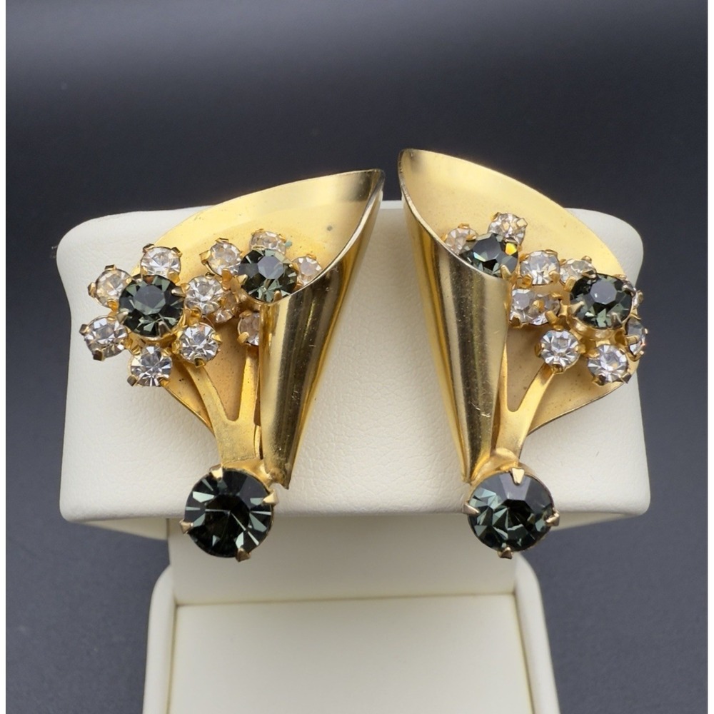 Vintage Blue Crystal Rhinestone Flower Clip On Earrings Gold Tone Mid Century